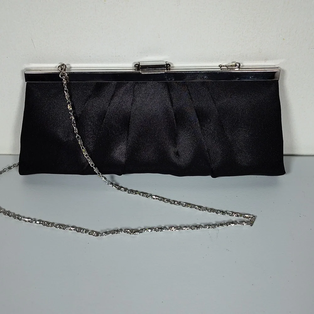 Jessica McClintock black pleated satin convertible clutch evening purse